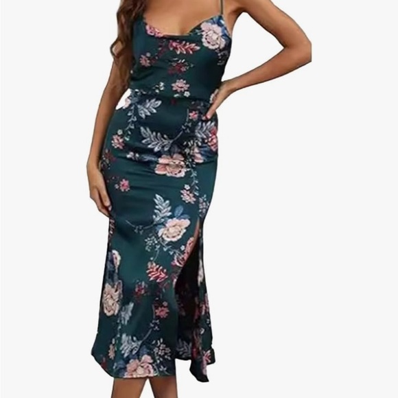 Dresses & Skirts - Floral midi size xl